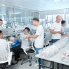 Imex Asia - Zahnersatz aus unserer Produktionsstätte in Asien - Teamwork in der Produktion